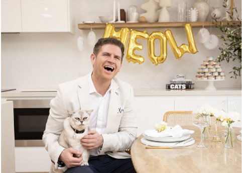 Australian Cat Lovers - We really do Love Our Cats - Here's How we know 12 Australian cat lovers - Sam Mac and his cat